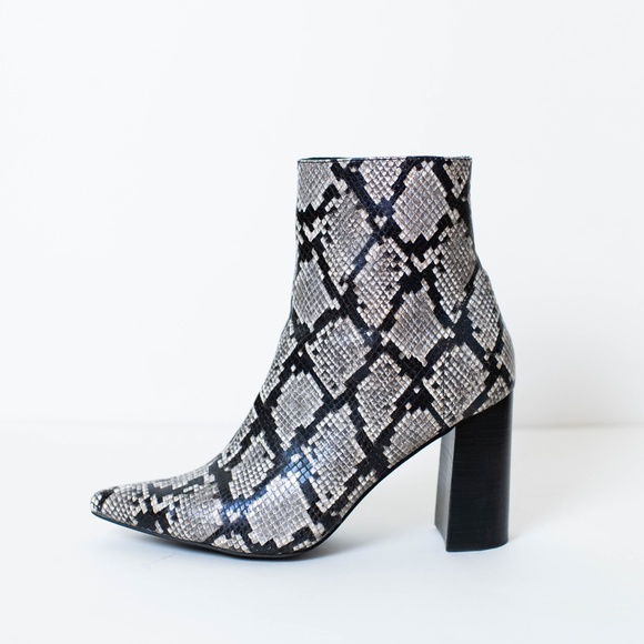 Jeffrey Campbell Raven Bootie in Grey Black Python - Picture 4 of 7